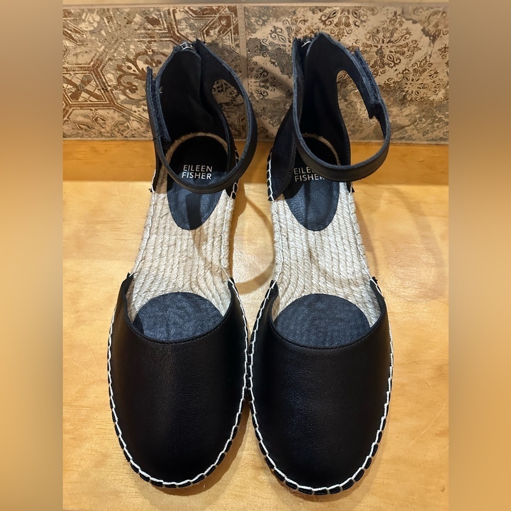 Eileen Fisher LaLa Tumbled Leather Black Espadrille Shoes Sandals Womens 8 Beach - Picture 2 of 4